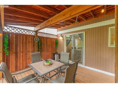 525 SW 207th Ave, Beaverton, OR 97006 - photo 5