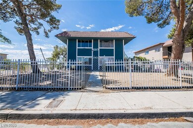 5317 Redberry St unit A, Las Vegas, NV 89108 - photo 2
