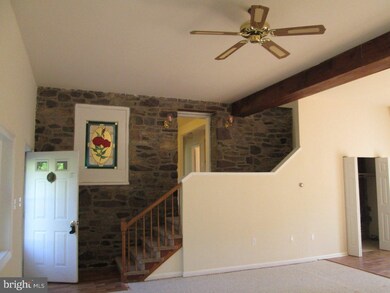 5455 Hoppenville Rd, Green Lane, PA 18054 - photo 4