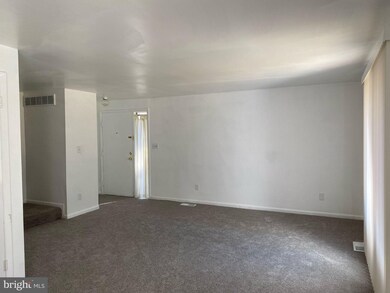 21 Eastford Ct, Parkville, MD 21234 - photo 2