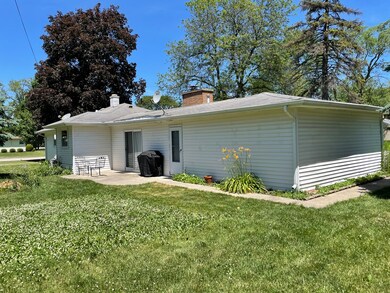 2507 Campbell St, Rolling Meadows, IL 60008 - photo 4