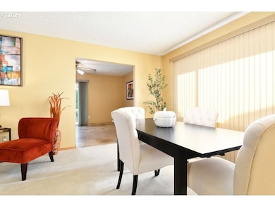 1350 NE Cochran Dr, Gresham, OR 97030 - photo 7