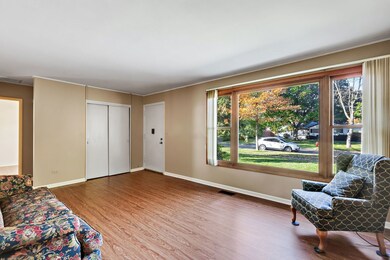 2404 Flicker Ln, Rolling Meadows, IL 60008 - photo 4