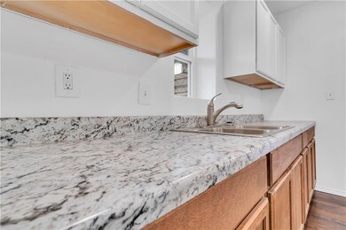 1520 E 3rd St, Elk City, OK 73644 - photo 7