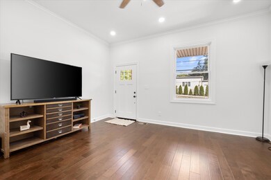 1206 Barret Ave, Louisville, KY 40204 - photo 4