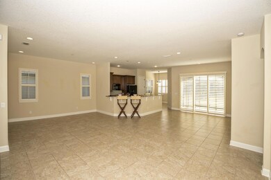 004_Living & Dining Room