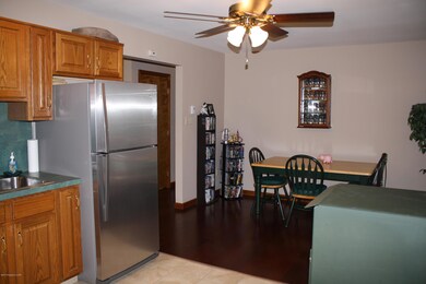 354A S Main Rd, Mountain Top, PA 18707 - photo 4