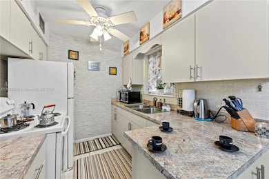 2320 Jackson St unit 6, Hollywood, FL 33020 - photo 4