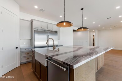 14_3023 n 84th pl-12