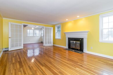 9 Hilltop Cir, Worcester, MA 01609 - photo 3