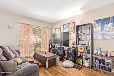 10439 N 11th Place unit 3, Phoenix, AZ 85020 - photo 6