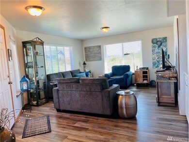 461 S Portal Loop SW unit 98569, Ocean Shores, WA 98569 - photo 5