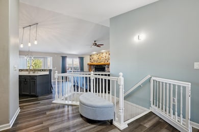 921 E Prairie View Dr, Oak Creek, WI 53154 - photo 6