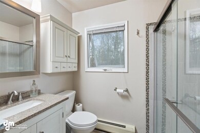 39-Master Bathroom MS_5702
