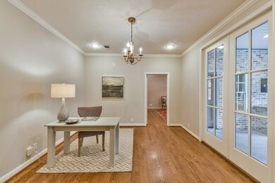 327 Chapel Belle Ln, Houston, TX 77024 - photo 5