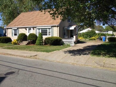 140 Crescent Ave, Cranston, RI 02910 - photo 2