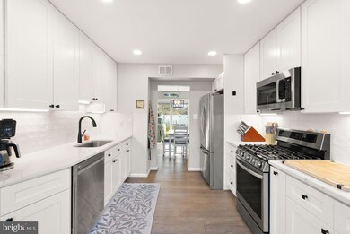 7393 Colton Ln, Manassas, VA 20109 - photo 6