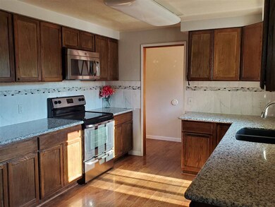 175 SE Fir Villa Rd, Dallas, OR 97338 - photo 6