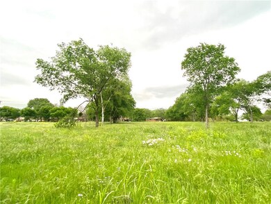 Lot 8 4th St, Bruceville-Eddy, TX 76524 - photo 2