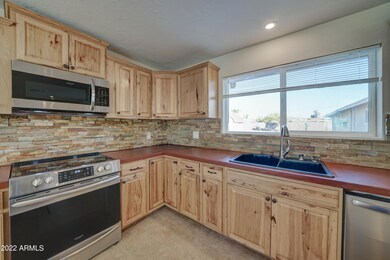 1044 E Linda Ave-9