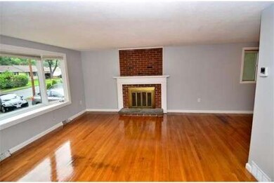 21 Cayuga Dr, Hudson, MA 01749 - photo 2