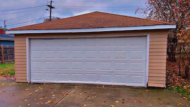 283 Paxton Ave, Calumet City, IL 60409 - photo 4