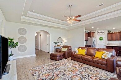 426 Chickadee St-04