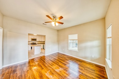 4609 Evella St, Houston, TX 77026 - photo 4