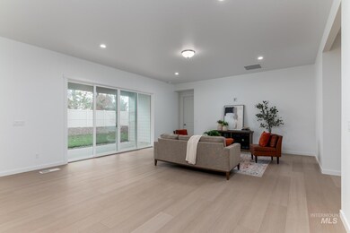 1261 W Osceola St, Middleton, ID 83644 - photo 5