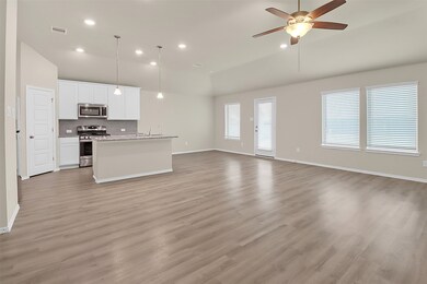 7710 Squall Ln, Baytown, TX 77523 - photo 5