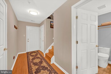 8805 Stone Ridge Cir unit 302, Pikesville, MD 21208 - photo 2