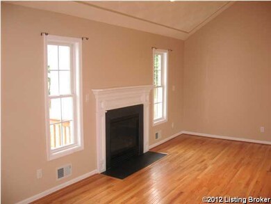 6305 Saskatchewan Dr, Louisville, KY 40228 - photo 4