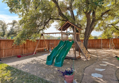 257 Axis Loop, Georgetown, TX 78628 - photo 3