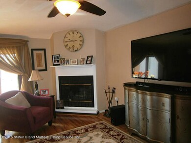 45 Luke Ct, Staten Island, NY 10306 - photo 5