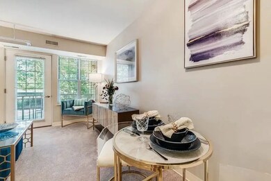 34601 Elmwood St, Westland, MI 48185 - photo 5