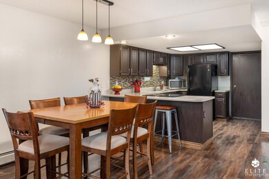 Dining & Kitchen