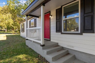 1530 W Bond St, Denison, TX 75020 - photo 4