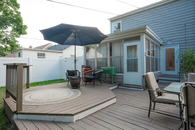 312 S Gladstone Ave, Aurora, IL 60506 - photo 4