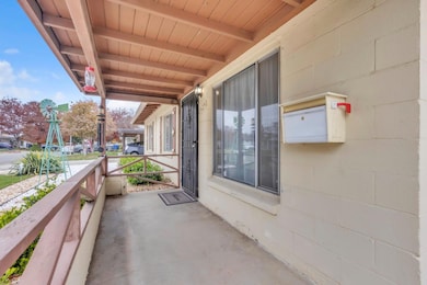 4925 Cabrillo Way, Sacramento, CA 95820 - photo 4