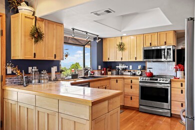 Kitchen (1)