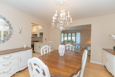 2 Middle Rd, Troy, NY 12180 - photo 7