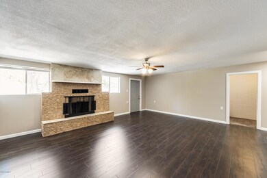 780 E 1st St, Mesa, AZ 85203 - photo 4