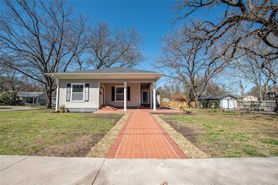 320 W Josephine St, Weatherford, TX 76086 - photo 2