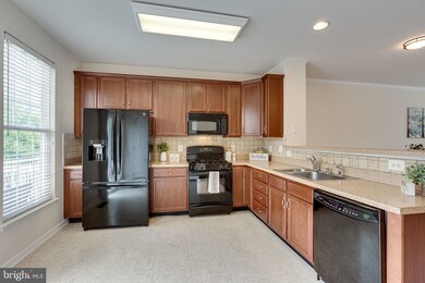 42848 Smallwood Terrace, Chantilly, VA 20152 - photo 5