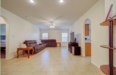 32402 Summer Park Ln, Conroe, TX 77385 - photo 3