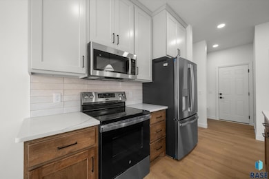 821 Yuzina Ave, Harrisburg, SD 57032 - photo 4