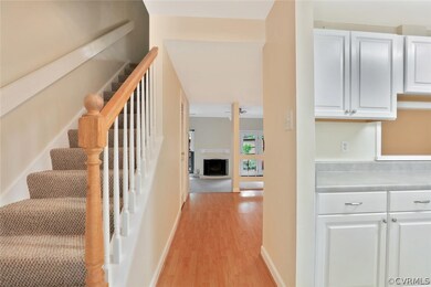 Freshly painted throughout, brand new carpet...mov