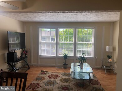 19100 Willow Spring Dr, Germantown, MD 20874 - photo 6