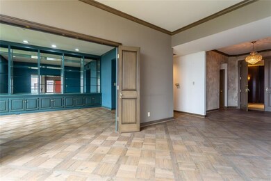 Third Bedroom or Office-Study has access from both