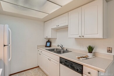 2311 S Kent Des Moines Rd unit B-102, Des Moines, WA 98198 - photo 6